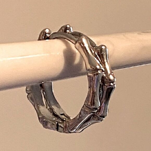 The Bamboo Bae 925 silver dainty huggie, hoop earrings - Picture 3 of 7